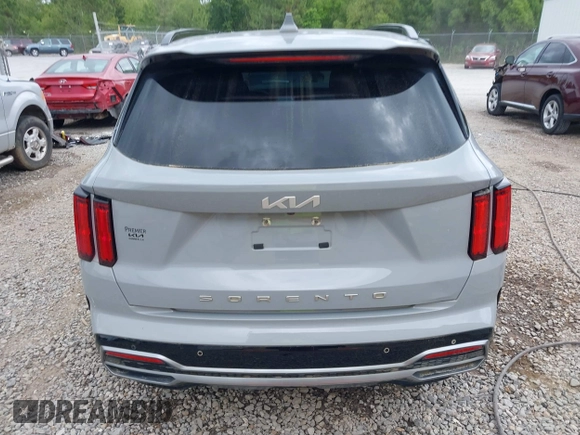 2022 Kia Sorento SX z VIN 5XYRK4LF7NG127080, wystawiony jako IAAI lot #42092519 z przebiegiem 108 300 mil mil oraz . Historia ofert i sprzedaży dostępna na DreamBid. Obrazek 16.
