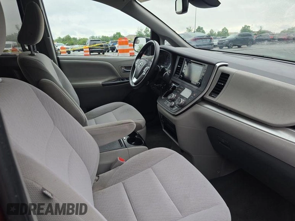 2020 Toyota Sienna LE with VIN 5TDJZ3DC5LS251503, listed as a IAAI auction lot 42610520 with 131,850 mi miles and . Bid and sale history available at DreamBid. Image 21.