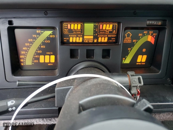1987 Chevrolet Corvette with VIN 1G1YY2189H5126084, listed as a Copart auction lot 86517894 with 89,942 mi miles and Clean Title. Bid and sale history available at carsss.com. Image 9.