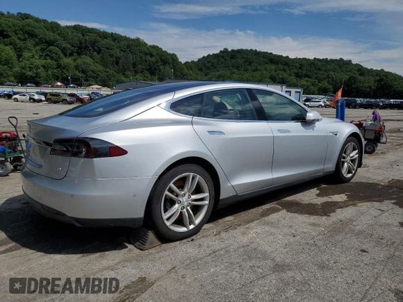 2014 Tesla Model S 60 с VIN 5YJSA1S17EFP66205, выставлен на аукционе Copart как лот 64817025 с пробегом 123 108 миль миль и Чистый • Clean title. История ставок и продаж доступна на DreamBid. Изображение 3.