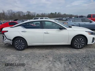 2025 Nissan Altima SV with VIN 1N4BL4DWXSN353315, listed as a IAAI auction lot 41615704 with 6,290 mi miles and . Bid and sale history available at DreamBid. Image 13.