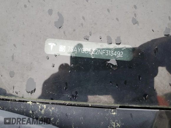 2022 Tesla Model Y Long Range z VIN 7SAYGDEE2NF313492, wystawiony jako Copart lot #55748695 z przebiegiem Nie podano mil oraz Szkoda całkowita • Salvage title. Historia ofert i sprzedaży dostępna na DreamBid. Obrazek 12.