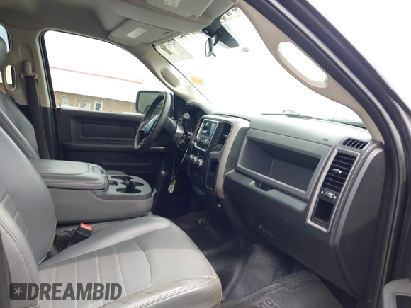 2017 Ram 2500 Tradesman z VIN 3C6UR4CJ1HG748189, wystawiony jako IAAI lot #42077420 z przebiegiem 175 256 mil mil oraz . Historia ofert i sprzedaży dostępna na DreamBid. Obrazek 5.