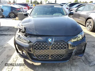 2023 BMW 4 Series 430i with VIN WBA23AT02PCL61138, listed as a Copart auction lot 45606085 with 18,698 mi miles and Salvage Title. Bid and sale history available at carsss.com. Image 5.