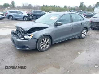 2011 Volkswagen Jetta SE with VIN 3VWDZ7AJ5BM377346, listed as a IAAI auction lot 41967856 with 139,475 mi miles and . Bid and sale history available at DreamBid. Image 2.