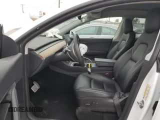 2022 Tesla Model Y Performance с VIN 7SAYGDEFXNF384268, выставлен на аукционе Copart как лот 60141005 с пробегом Не указан миль и Списание • Salvage title. История ставок и продаж доступна на DreamBid. Изображение 7.