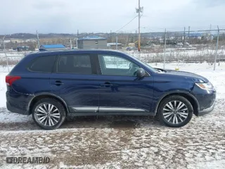 2019 Mitsubishi Outlander ES with VIN JA4AZ3A32KZ033403, listed as a IAAI auction lot 41631603 with 93,607 mi miles. Bid and sale history available at carsss.com. Image 13.