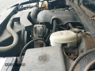 2003 Chevrolet Avalanche z VIN 3GNEK13T93G203200, wystawiony jako IAAI lot #42685565 z przebiegiem 121 732 mil mil oraz . Historia ofert i sprzedaży dostępna na DreamBid. Obrazek 12.