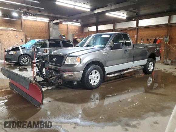 2004 Ford F-150 XL with VIN 1FTRF14W64NB86078, listed as a Copart auction lot 47016825 with 133,716 mi miles and Clean Title. Bid and sale history available at DreamBid. Image 1.