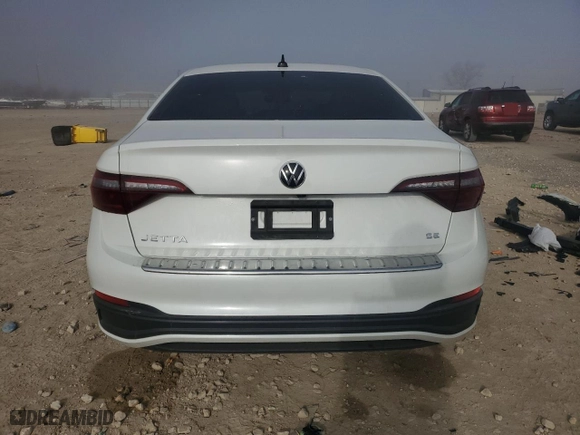 2024 Volkswagen Jetta SE with VIN 3VW7M7BU0RM067829, listed as a Copart auction lot 46427415 with 2,137 mi miles and Salvage Title. Bid and sale history available at carsss.com. Image 6.