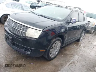 2008 Lincoln MKX with VIN 2LMDU68C68BJ27207, listed as a IAAI auction lot 41980381 with 143,819 mi miles. Bid and sale history available at carsss.com. Image 2.