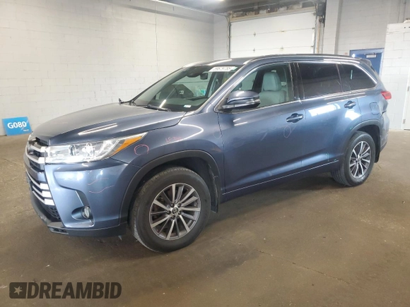 2017 Toyota Highlander XLE with VIN 5TDJZRFH4HS425659, listed as a Copart auction lot 59679785 with 170,593 mi miles and Salvage title. Bid and sale history available at DreamBid. Image 1.