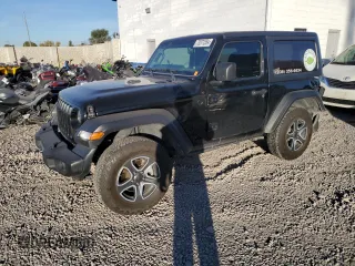 2020 Jeep Wrangler Willys z VIN 1C4GJXAN0LW135754, wystawiony jako Copart lot #73571554 z przebiegiem 68 869 mil mil oraz Szkoda całkowita • Salvage title. Historia ofert i sprzedaży dostępna na DreamBid. Obrazek 1.