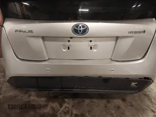 2018 Toyota Prius Two with VIN JTDKBRFU3J3582337, listed as a IAAI auction lot 40457335 with 166,690 mi miles. Bid and sale history available at carsss.com. Image 22.