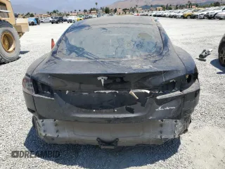 2020 Tesla Model S Long Range z VIN 5YJSA1E29LF415944, wystawiony jako Copart lot #65743095 z przebiegiem 44 216 mil mil oraz Czysty tytuł • Clean title. Historia ofert i sprzedaży dostępna na DreamBid. Obrazek 6.