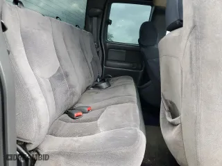 2003 GMC Sierra 1500 SLT with VIN 1GTEC19T33Z313379, listed as a Copart auction lot 48126095 with 256,458 mi miles and Salvage Title. Bid and sale history available at carsss.com. Image 10.