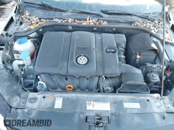 2013 Volkswagen Jetta SE with VIN 3VWDX7AJ6DM231773, listed as a IAAI auction lot 41388069 with 143,266 mi miles and . Bid and sale history available at DreamBid. Image 10.