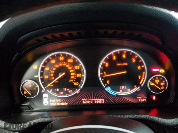 2015 BMW X4 xDrive35i with VIN 5UXXW5C51F0E88340, listed as a Copart auction lot 41765245 with 140,510 mi miles and Clean title. Bid and sale history available at DreamBid. Image 9.