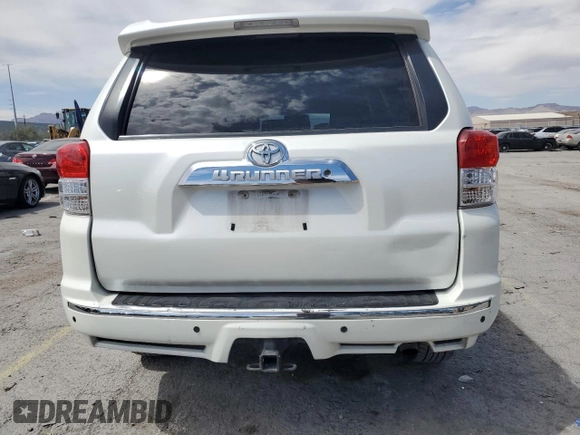 2011 Toyota 4Runner SR5 with VIN JTEZU5JR8B5026322, listed as a Copart auction lot 57356515 with 212,837 mi miles and Salvage title. Bid and sale history available at DreamBid. Image 6.