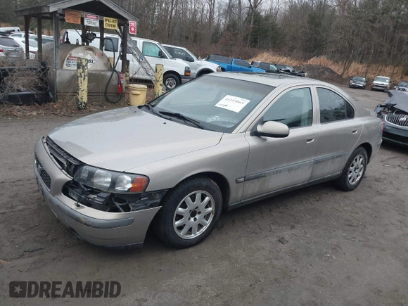2001 Volvo S60 with VIN YV1RS61R012013431, listed as a IAAI auction lot 41193065 with 179,844 mi miles. Bid and sale history available at carsss.com. Image 2.