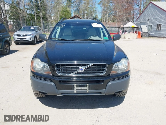 2006 Volvo XC90 2.5L Turbo with VIN YV4CY592361303569, listed as a IAAI auction lot 42149578 with 107,911 mi miles. Bid and sale history available at carsss.com. Image 13.