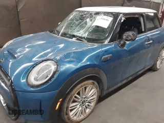 2022 MINI Hardtop Cooper S with VIN WMW53DH05N2R09949, listed as a IAAI auction lot 42111646 with 88,175 mi miles and . Bid and sale history available at DreamBid. Image 6.