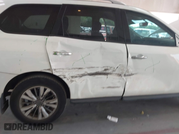 2019 Nissan Pathfinder SV z VIN 5N1DR2MN5KC627198, wystawiony jako IAAI lot #42209161 z przebiegiem 62 801 mil mil oraz . Historia ofert i sprzedaży dostępna na DreamBid. Obrazek 6.