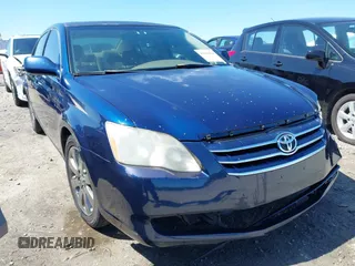 2007 Toyota Avalon XL z VIN 4T1BK36B97U238635, wystawiony jako IAAI lot #42056050 z przebiegiem 161 984 mil mil oraz . Historia ofert i sprzedaży dostępna na DreamBid. Obrazek 1.