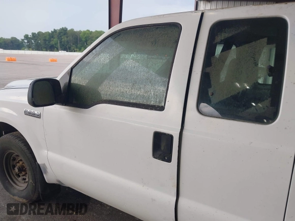 1999 Ford F-250 XL with VIN 1FTNX20L0XEC02440, listed as a IAAI auction lot 42739788 with 247,489 mi miles and . Bid and sale history available at DreamBid. Image 13.