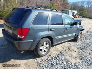 2007 Jeep Grand Cherokee Laredo with VIN 1J8HR48N87C689366, listed as a IAAI auction lot 41753343 with 193,124 mi miles. Bid and sale history available at carsss.com. Image 4.