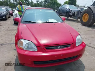 1997 Honda Civic EX z VIN 1HGEJ8240VL067612, wystawiony jako IAAI lot #42414512 z przebiegiem 235 064 mil mil oraz . Historia ofert i sprzedaży dostępna na DreamBid. Obrazek 6.