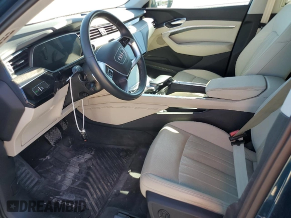 2021 Audi e-tron Premium Plus with VIN WA1LAAGE3MB016151, listed as a Copart auction lot 82004174 with 17,218 mi miles and Clean Title. Bid and sale history available at DreamBid. Image 7.