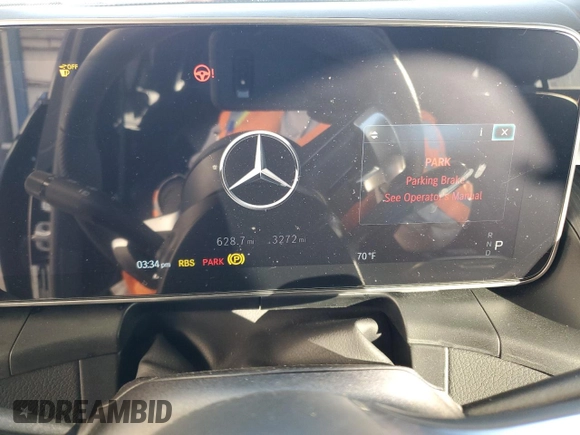 2024 Mercedes-Benz GLC with VIN W1NKJ4HB7RF128211, listed as a Copart auction lot 83117784 with 3,272 mi miles and Salvage Title. Bid and sale history available at carsss.com. Image 9.