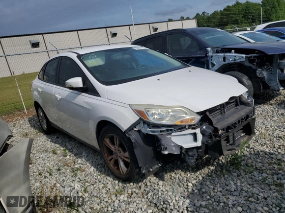 2013 Ford Focus SE with VIN 1FADP3F23DL359358, listed as a Copart auction lot 56627735 with 102,875 mi miles and Non repairable. Bid and sale history available at DreamBid. Image 4.