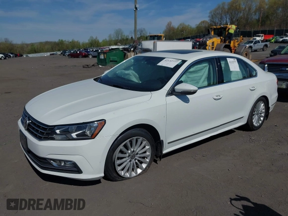 2016 Volkswagen Passat SE z VIN 1VWBT7A38GC016180, wystawiony jako IAAI lot #42132777 z przebiegiem 101 461 mil mil oraz . Historia ofert i sprzedaży dostępna na DreamBid. Obrazek 17.