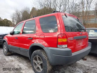 2002 Ford Escape Limited with VIN 1FMCU04132KB53687, listed as a IAAI auction lot 41468556 with 63,875 mi miles. Bid and sale history available at carsss.com. Image 6.