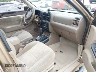 2000 Isuzu Rodeo S with VIN 4S2CK58W3Y4316966, listed as a IAAI auction lot 42003598 with 106,187 mi miles and . Bid and sale history available at carsss.com. Image 5.