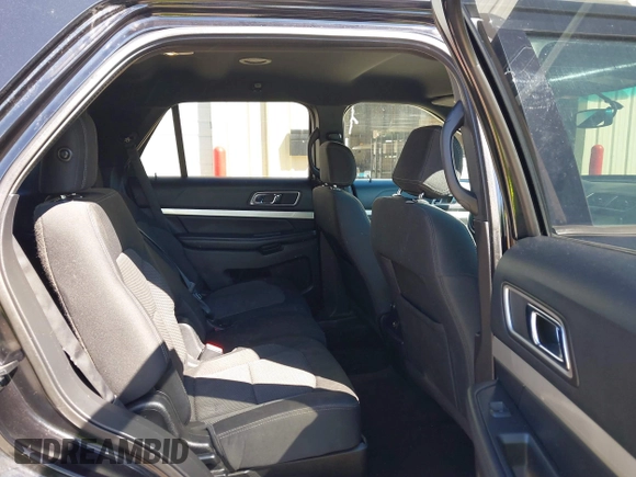 2016 Ford Explorer XLT with VIN 1FM5K7DHXGGB97992, listed as a IAAI auction lot 41880961 with 179,233 mi miles and . Bid and sale history available at carsss.com. Image 8.