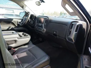 2016 Chevrolet Silverado 1500 LT with VIN 3GCUKREC0GG306088, listed as a IAAI auction lot 41870097 with 203,563 mi miles. Bid and sale history available at carsss.com. Image 5.
