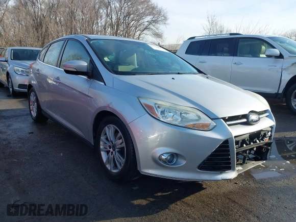 2012 Ford Focus SEL with VIN 1FAHP3M22CL413512, listed as a IAAI auction lot 41758125 with 161,857 mi miles. Bid and sale history available at carsss.com. Image 1.