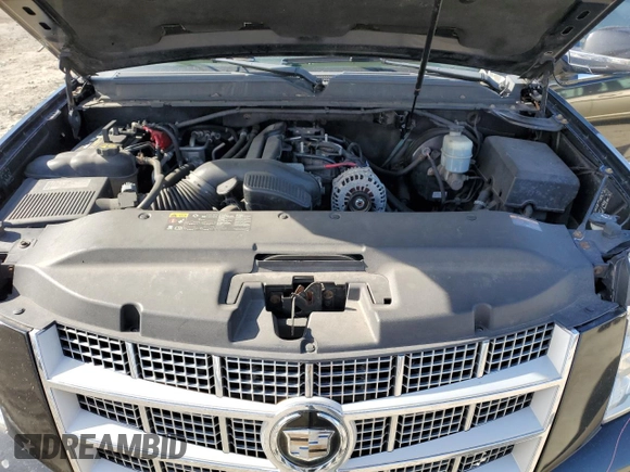 2011 Cadillac Escalade ESV Platinum Edition with VIN 1GYS4KEF0BR319171, listed as a Copart auction lot 47649995 with 194,202 mi miles and Salvage title. Bid and sale history available at DreamBid. Image 11.