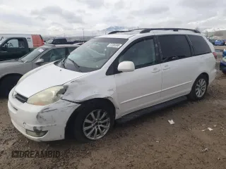 2004 Toyota Sienna XLE with VIN 5TDZA22C14S120092, listed as a Copart auction lot 51095595 with 0 mi miles and Salvage Title. Bid and sale history available at carsss.com. Image 1.