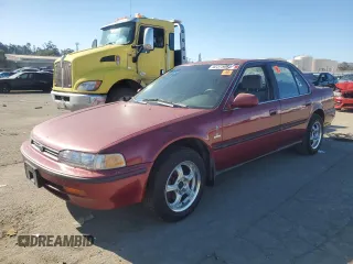 1993 Honda Accord LX with VIN JHMCB7651PC002608, listed as a Copart auction lot 42375085 with 232,742 mi miles and Salvage Title. Bid and sale history available at carsss.com. Image 1.