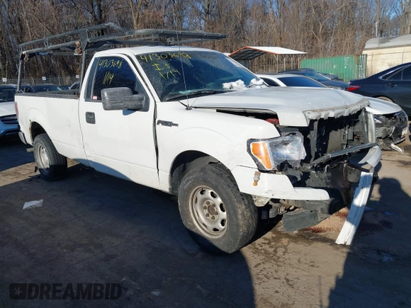 2013 Ford F-150 XL with VIN 1FTNF1CF1DKD43758, listed as a IAAI auction lot 41303698 with 155,646 mi miles. Bid and sale history available at carsss.com. Image 1.