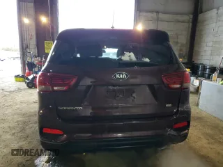 2019 Kia Sorento LX z VIN 5XYPG4A37KG575753, wystawiony jako Copart lot #44988355 z przebiegiem 55 933 mil mil oraz Szkoda całkowita • Salvage title. Historia ofert i sprzedaży dostępna na DreamBid. Obrazek 6.