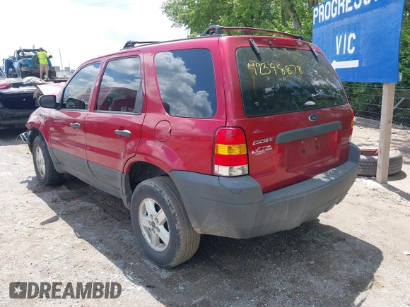 2007 Ford Escape XLS z VIN 1FMYU02Z07KA05549, wystawiony jako IAAI lot #42398878 z przebiegiem 180 243 mil mil oraz . Historia ofert i sprzedaży dostępna na DreamBid. Obrazek 3.