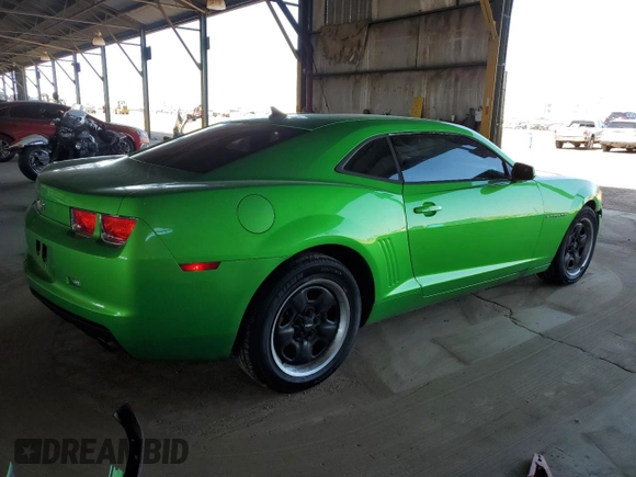 2011 Chevrolet Camaro 2LS z VIN 2G1FA1ED2B9116990, wystawiony jako Copart lot #60279995 z przebiegiem 137 391 mil mil oraz Czysty tytuł • Clean title. Historia ofert i sprzedaży dostępna na DreamBid. Obrazek 3.