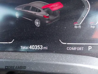 2021 BMW X4 xDrive30i z VIN 5UX2V1C01M9F26524, wystawiony jako IAAI lot #41805153 z przebiegiem 40 353 mil mil oraz . Historia ofert i sprzedaży dostępna na DreamBid. Obrazek 16.