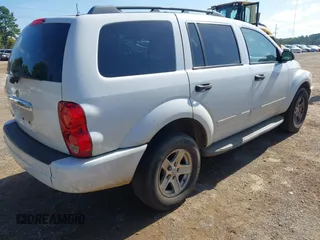 2005 Dodge Durango SLT z VIN 1D4HB48N65F500675, wystawiony jako IAAI lot #42743523 z przebiegiem 301 938 mil mil oraz . Historia ofert i sprzedaży dostępna na DreamBid. Obrazek 4.