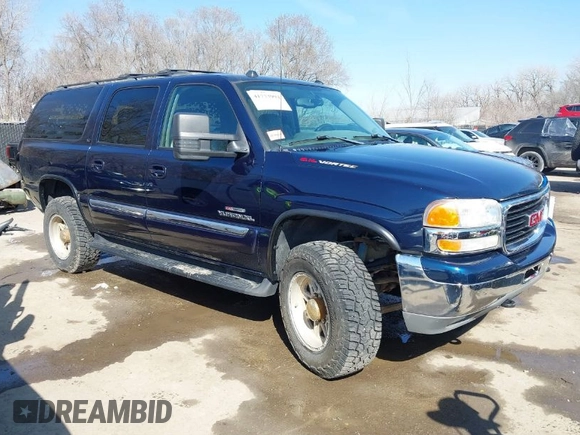 2005 GMC Yukon XL SLT with VIN 3GKGK26G35G191865, listed as a IAAI auction lot 41773994 with 211,199 mi miles. Bid and sale history available at carsss.com. Image 1.